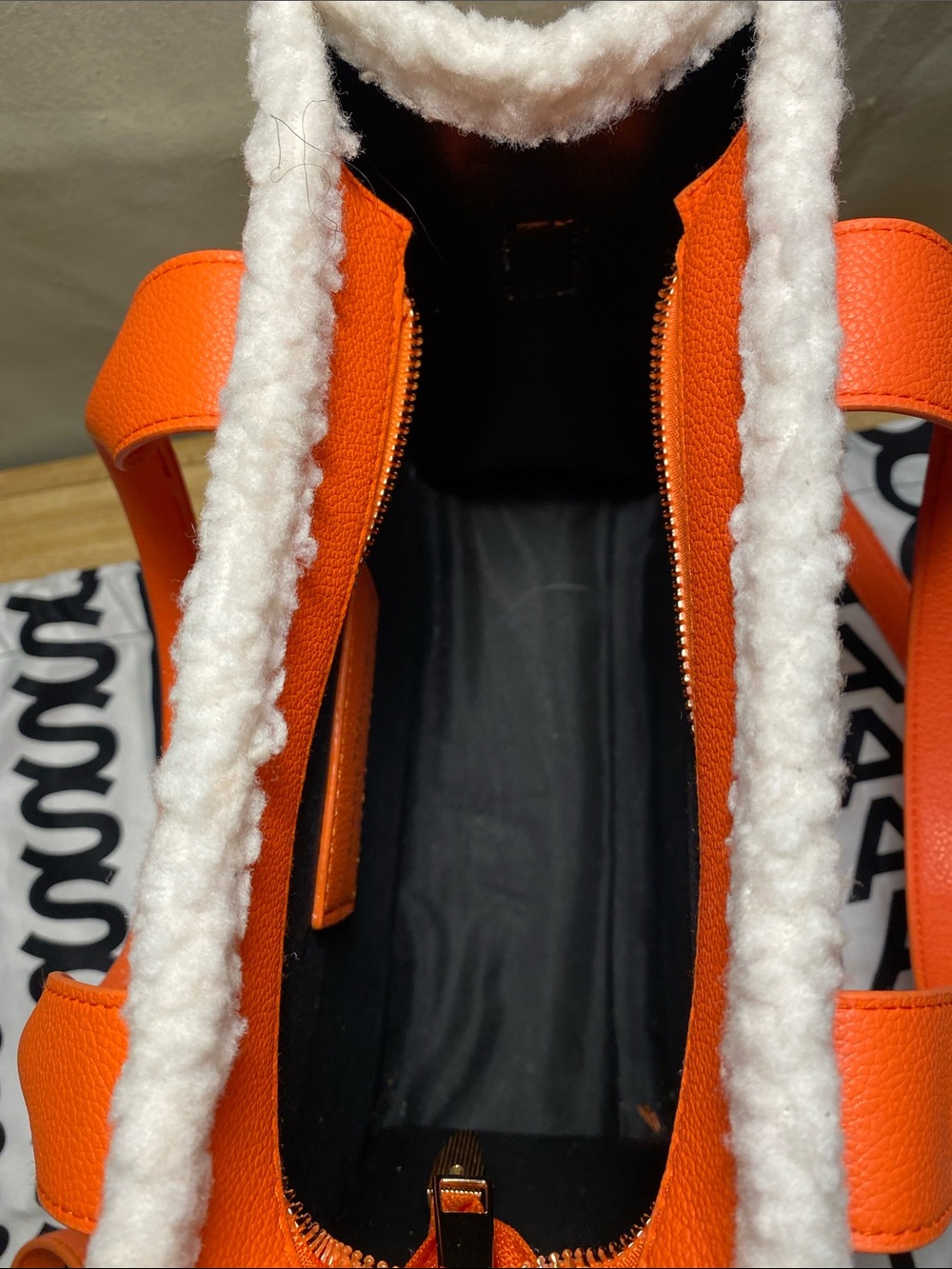 Marc Jacobs The Tote Bag “Teddy Trim Orange - Picture 15 of 15
